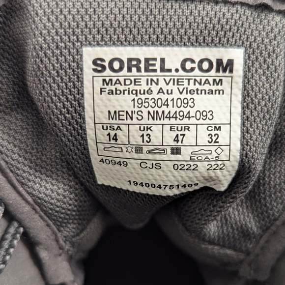 Sorel | Men's Waterproof Suede Caribou Outdoor Chukka  Boots | Gray | Size 14 - Picture 3 of 9